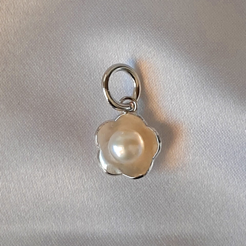 Pearl Rose pendants